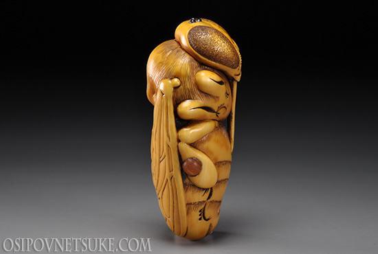 Wild Bee Netsuke