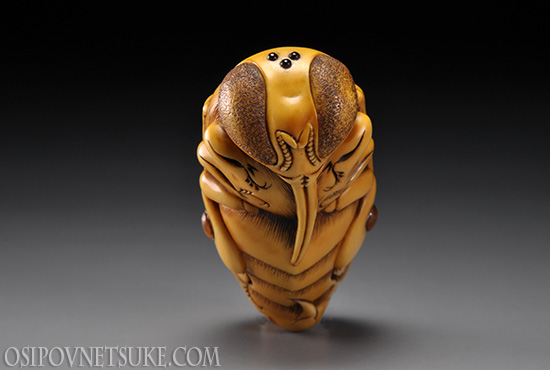 Wild Bee Netsuke